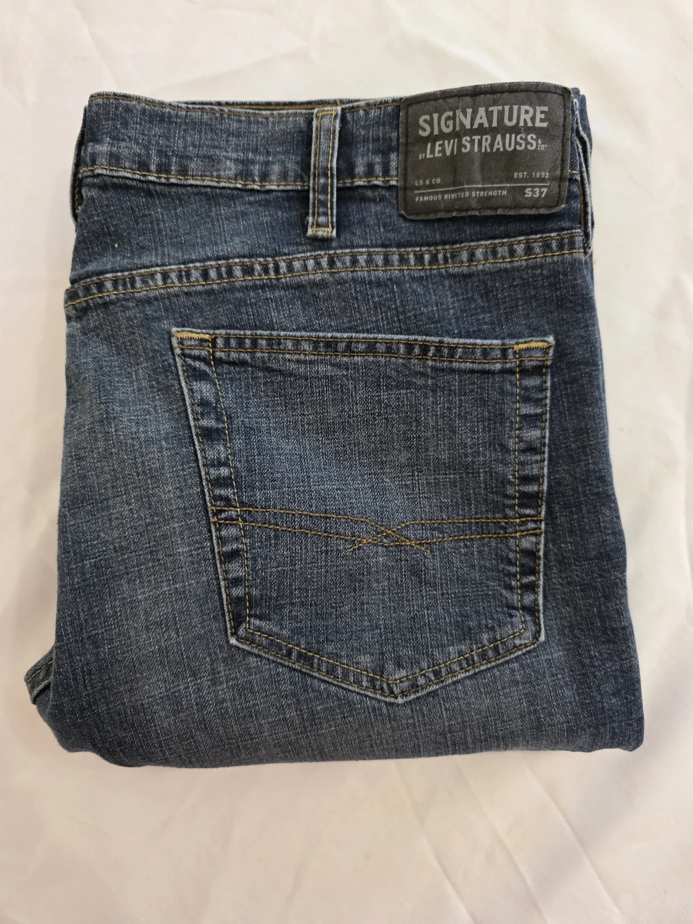 Signature By Levi Denims Slim Straight Fit Blue Stone Wash Jeans Men W40 L30